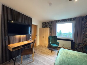 Panorama tweepersoonskamer | Individueel gedecoreerd, individueel gemeubileerd, gratis wifi