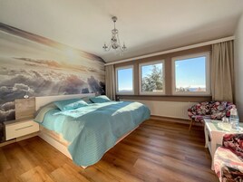 Family Room | Individually decorated, individually furnished, free WiFi, bed sheets