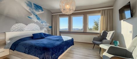 Decoración personalizada, muebles diferentes y wifi gratis
