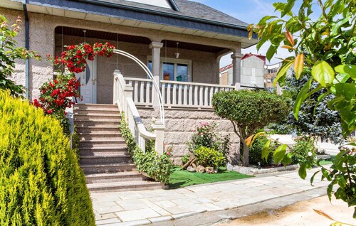 4 bedroom awesome home in Chantada