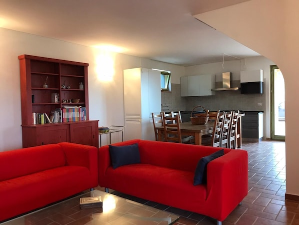 Villa | Living room | Fireplace