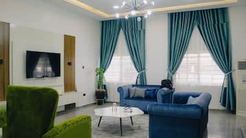 Suite – senior, 1 soverom | Oppholdsområde