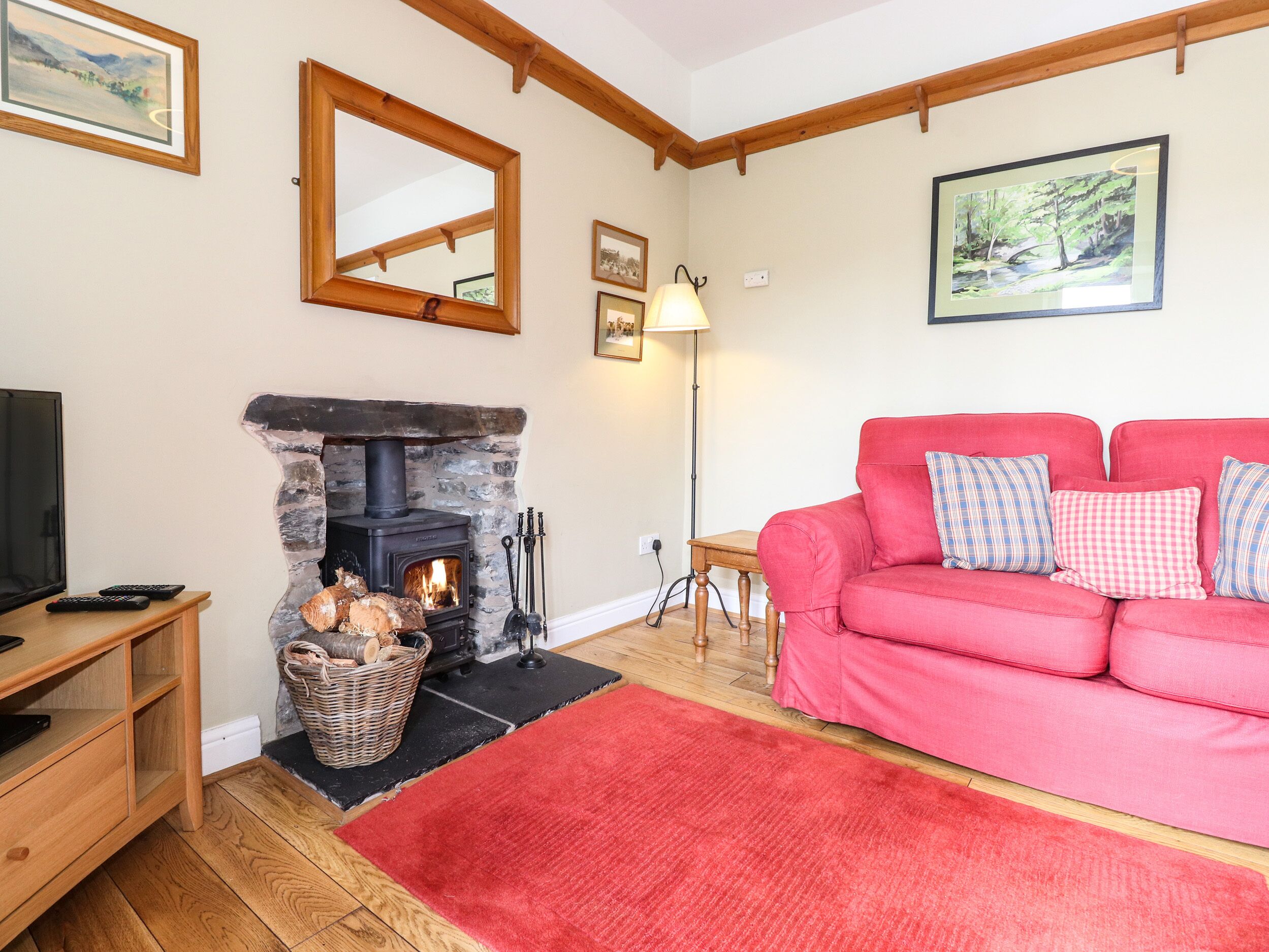 Cottage | Living room | DVD player