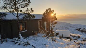 Cabin | Exterior