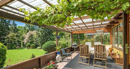 Gorgeous home in Rønne with kitchen