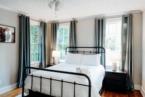 2 soveværelser, skrivebord, strygejern/strygebræt, gratis Wi-Fi