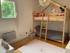 3 bedrooms, WiFi