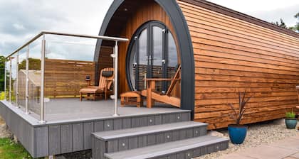 Derecroft Glamping Luxury Lodgepods with Jacuzzi Hot Tub