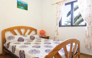 1 bedroom, free WiFi, bed sheets - 1 bedroom nice home in Vallehermoso (Vallehermoso)
