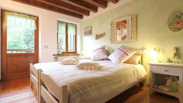 3 chambres, fer et planche à repasser, lit parapluie, Wi-Fi gratuit