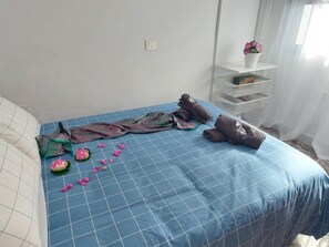 1 soverom, internettilgang og sengetøy