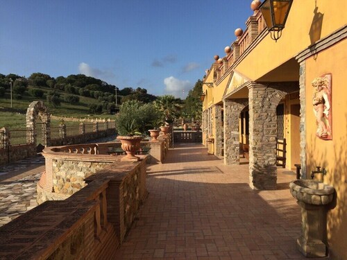 NEW - Villa Domus Santa Marinella with pool and tennis courts