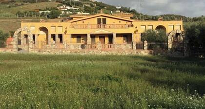 NEW - Villa Domus Santa Marinella with pool and tennis courts