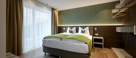 1 bedroom, in-room safe, travel crib, free WiFi