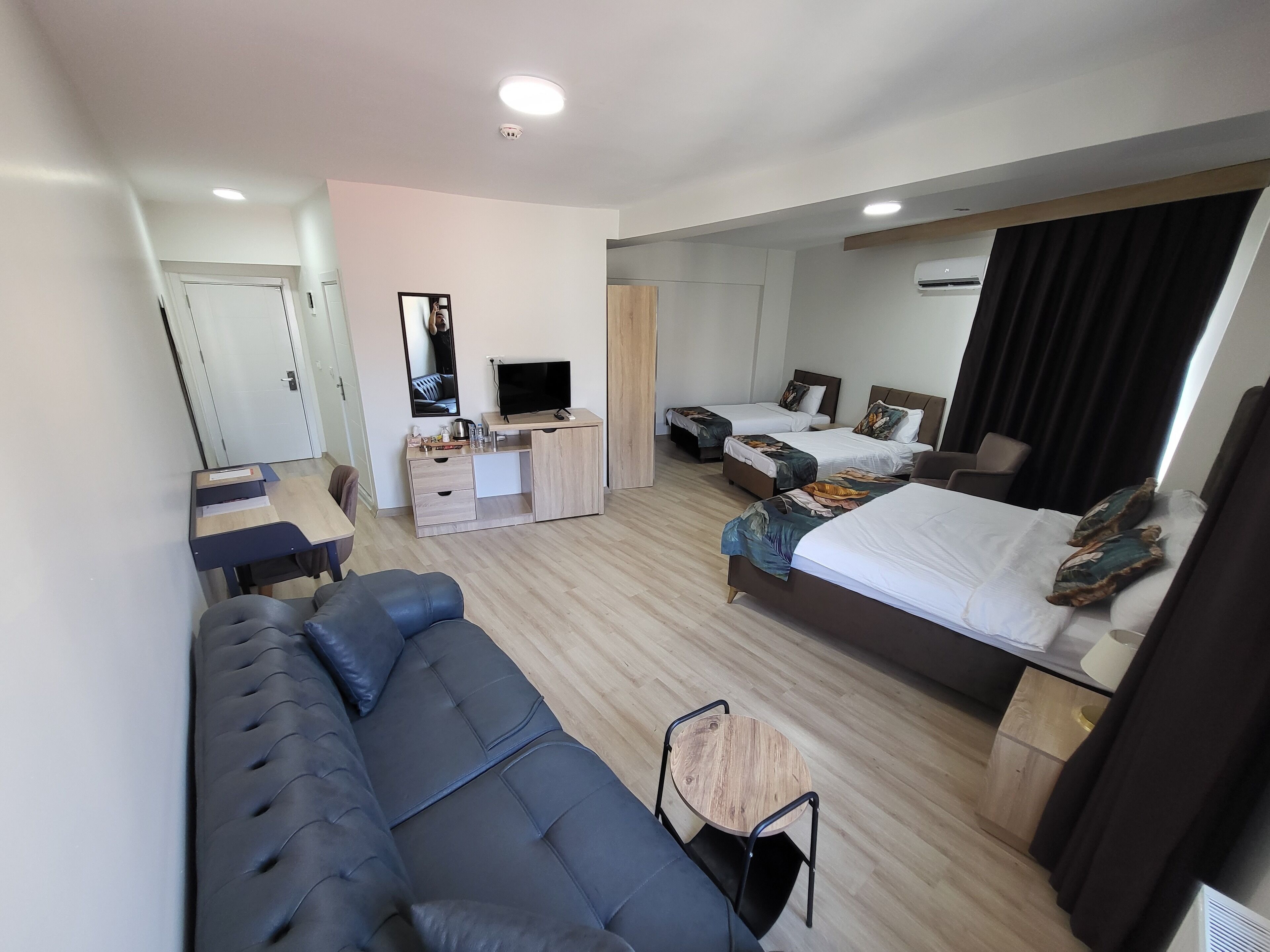 Elite Room | Premium bedding, free minibar items, laptop workspace, bed sheets