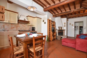 Standard Apartment, Multiple Bedrooms, Mountainside (Casa Guna) | Dining - Casa Guna (Asciano)