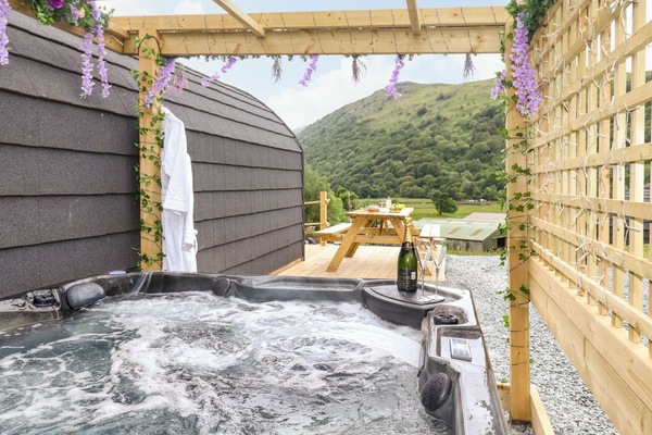 Cottage | Property grounds