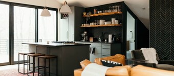 Idyll Reserve 3 | The Cabin - luxe, renovated, hot tub, sleeps 10
