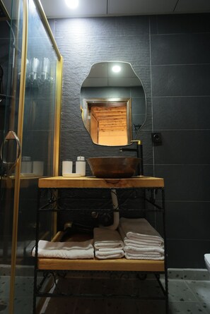 Comfort Room | Bathroom | Separate bathtub and shower, jetted bath, hydromassage showerhead - ASTARTE HOTEL (Sanliurfa)