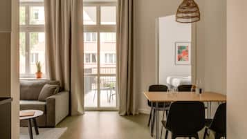 One Bedroom Apartment | Két bảo mật tại phòng, trang trí khác biệt