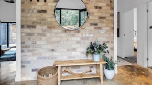 Interior - Alpine Barn Retreat, Bright (Bright)