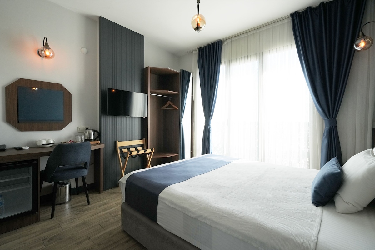Classic Double Room | Frette Italian sheets, premium bedding, down comforters