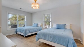 4 chambres, fer et planche à repasser, Wi-Fi gratuit, draps fournis