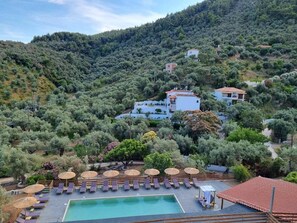 Frette Italian sheets, premium bedding, individually decorated - Pension MANGO (Skiathos)