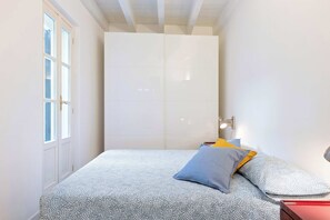 Ferros/tábuas de passar roupa, Wi-Fi de cortesia, roupa de cama