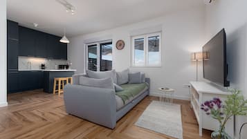 Villa, 2 Schlafzimmer, barrierefrei, eigener Pool | Wohnzimmer