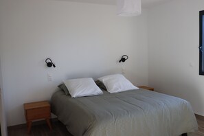 3 habitaciones, tabla de planchar con plancha y wifi gratis 