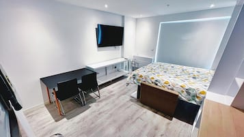 1 soverom, strykejern/-brett, wi-fi (inkludert) og sengetøy