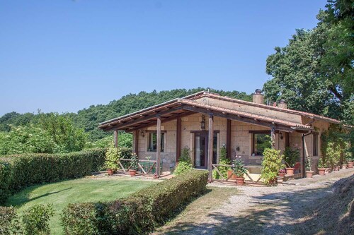 Charming Cottage with private pool between Tuscany and Umbria 
