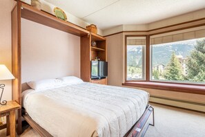 Bügeleisen/Bügelbrett, kostenloses WLAN, Bettwäsche