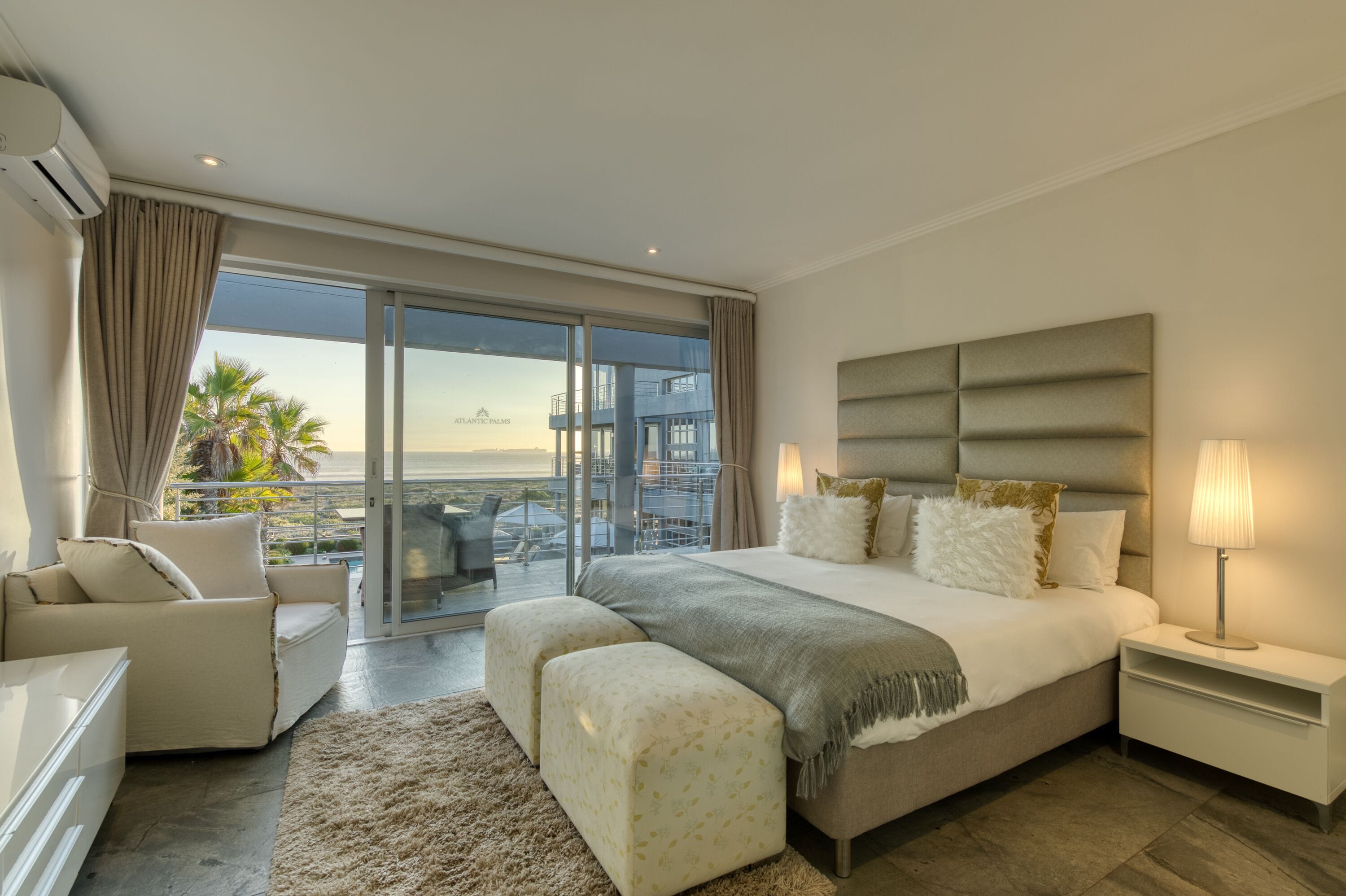 Superior Room | Hypo-allergenic bedding, minibar, in-room safe, individually decorated