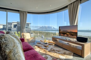 Premier Studio Suite, Ocean View | Living area - Atlantic Palms (Cape Town)