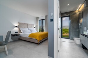 5 bedrooms, iron/ironing board, WiFi, bed sheets - Luxury Villa Madre with heated Mineral pool, Whirlpool, Outdoor Gym (Zmijavci)