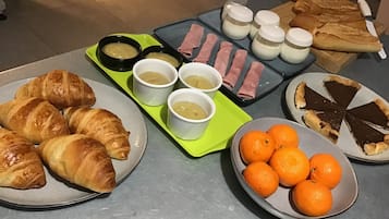 Petit déjeuner continental compris tous les jours