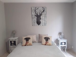 Comfort dubbelrum | Skrivbord, ljudisolering, gratis wi-fi och sängkläder