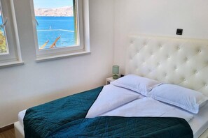 5 habitaciones, cuna de viaje, wifi gratis y ropa de cama