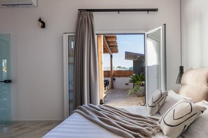 2 chambres, coffre-fort, fer et planche Ă repasser