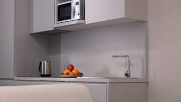 Luxury-Apartment | Eigene Küche | Großer Kühlschrank, Herdplatte, Kaffeemühle, Toastergrill
