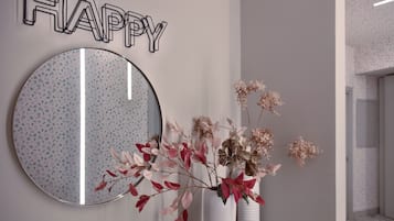 Quầy tiếp tân