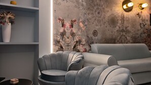 Apartemen Deluks | Area keluarga | TV layar datar