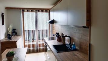 Kühlschrank, Ofen, Herdplatte, Geschirrspüler