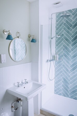 Towels - The Drummond at Albury (Guildford)