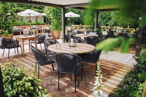 Exterior - The Drummond at Albury (Guildford)