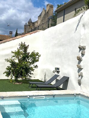 Piscine extérieure, piscine chauffée