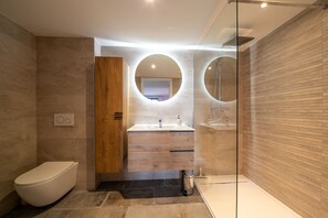 Luxe kamer, 1 twee- of 2 eenpersoonsbedden, en-suite badkamer (L'Argens /Les Maures) | Badkamer