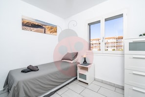 3 camere, ferro/asse da stiro, Wi-Fi gratuito, lenzuola